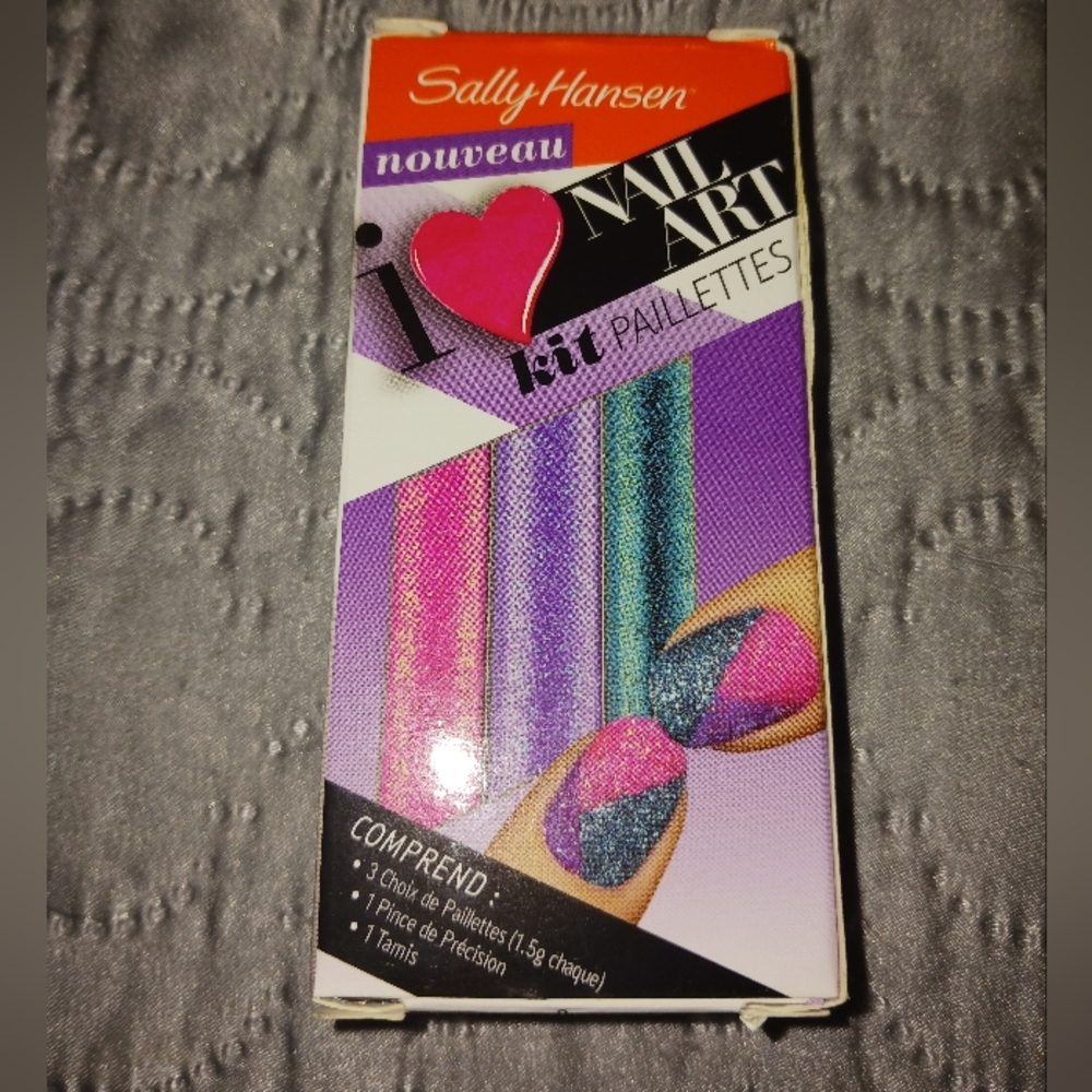 NWT! SALLY HANSEN Nail Art